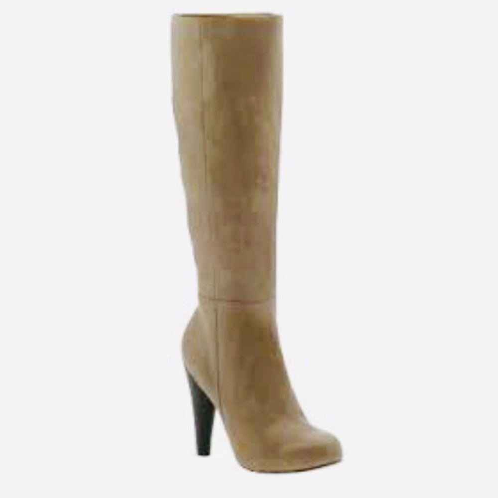 Cynthia Vincent Suede Donna Boots